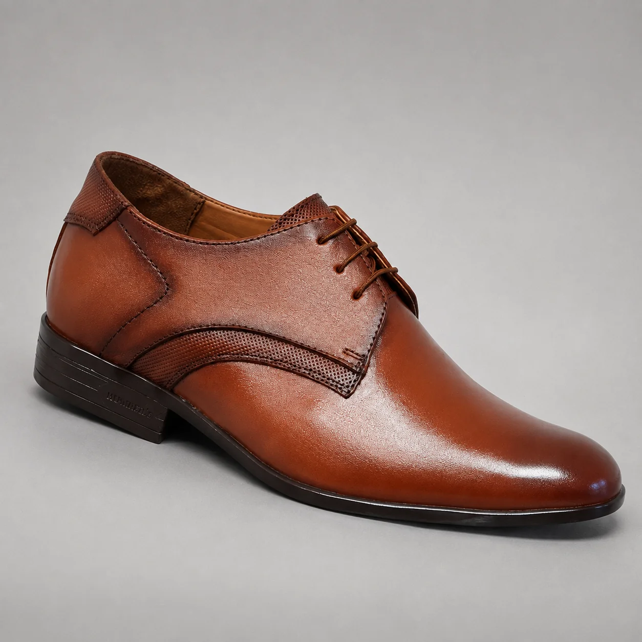 Zapatos formales de cuero marrón con cordones para hombre